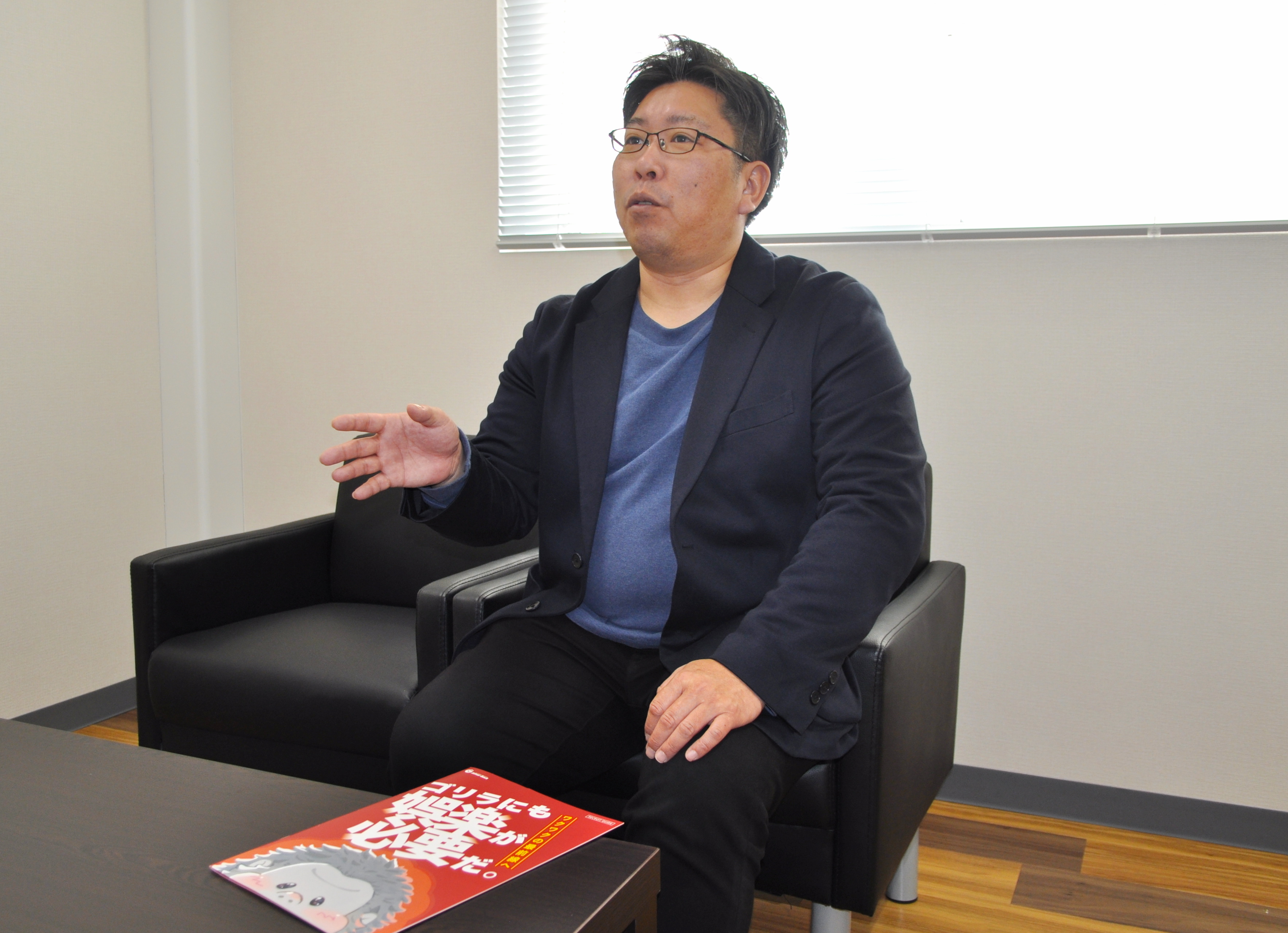 シルバーバック・SB